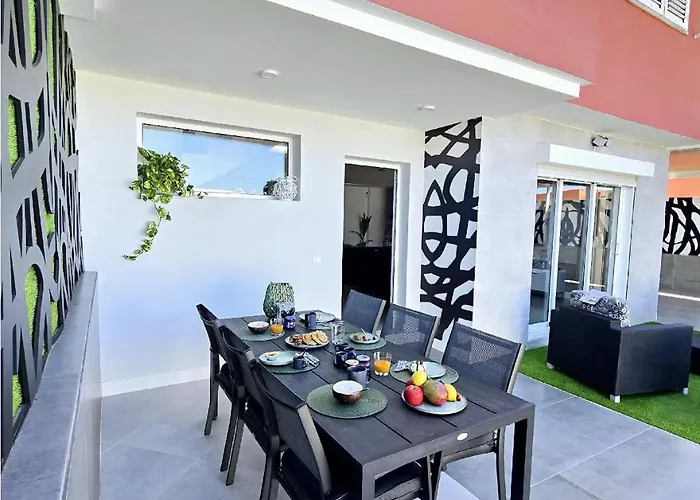 ヴィラ Serendipity House マスパロマス