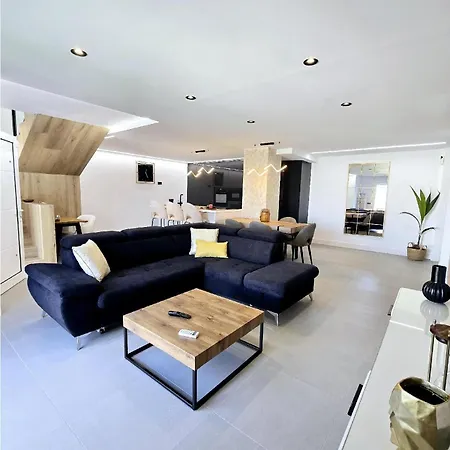 Serendipity House Villa *