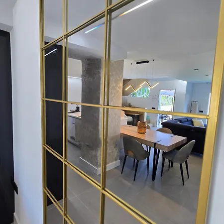 Serendipity House Villa